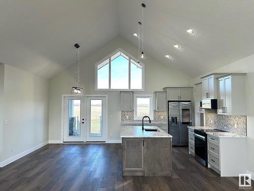 52103 Rge Road 280, Rural Parkland County, AB - Indoor Photo Showing Kitchen With Upgraded Kitchen