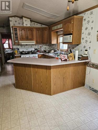 26 The Boardwalk, Wasaga Beach, ON - Indoor Photo Showing Kitchen