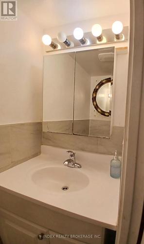 2003 - 3100 Kirwin Avenue E, Mississauga, ON - Indoor Photo Showing Bathroom