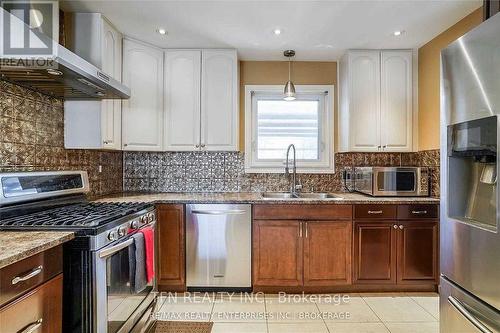 Upper - 1810 South Sheridan Way, Mississauga, ON - Indoor Photo Showing Kitchen With Double Sink