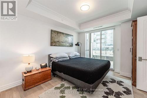 304 - 2060 Lakeshore Road, Burlington, ON - Indoor Photo Showing Bedroom