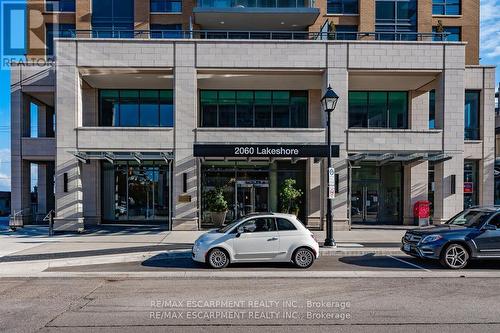 304 - 2060 Lakeshore Road, Burlington, ON - Outdoor With Balcony With Facade