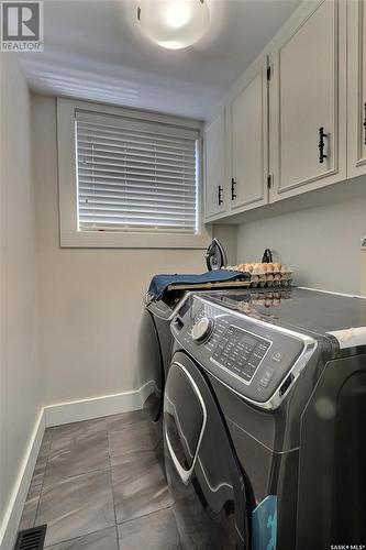 1149 River Street E, Prince Albert, SK - Indoor Photo Showing Laundry Room