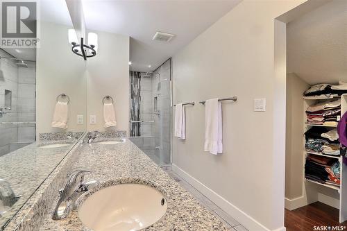 1149 River Street E, Prince Albert, SK - Indoor Photo Showing Bathroom