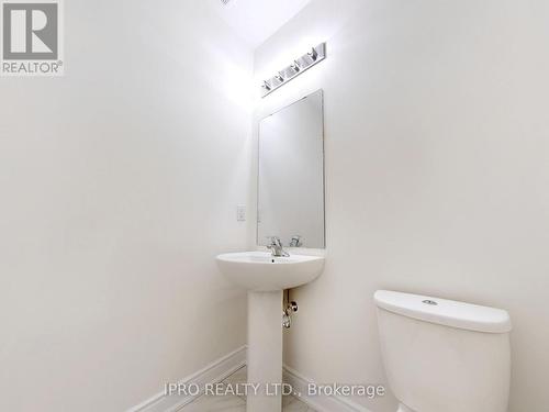 124 Tennant Circle, Vaughan, ON - Indoor Photo Showing Bathroom