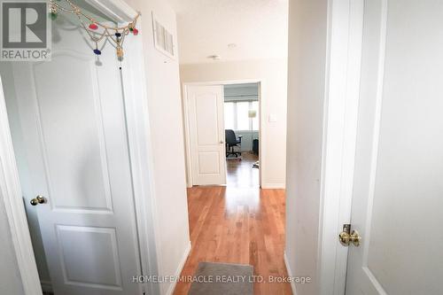 5350 Dryden Avenue, Burlington, ON - Indoor Photo Showing Other Room