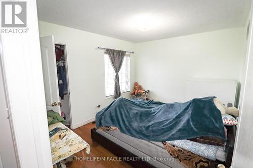 5350 Dryden Avenue, Burlington, ON - Indoor Photo Showing Bedroom