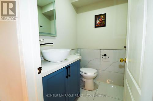 5350 Dryden Avenue, Burlington, ON - Indoor Photo Showing Bathroom