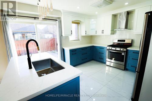 5350 Dryden Avenue, Burlington, ON - Indoor Photo Showing Kitchen