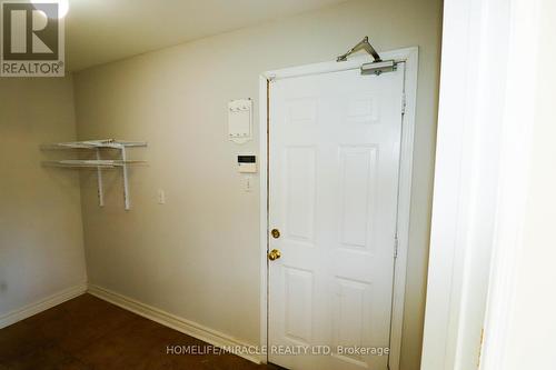 5350 Dryden Avenue, Burlington, ON - Indoor Photo Showing Other Room