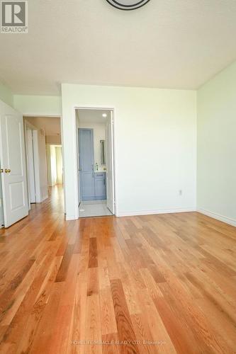 5350 Dryden Avenue, Burlington, ON - Indoor Photo Showing Other Room