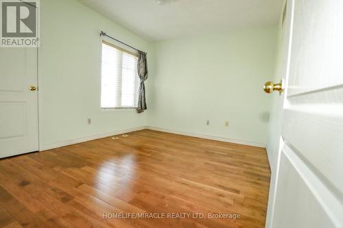 5350 Dryden Avenue, Burlington, ON - Indoor Photo Showing Other Room