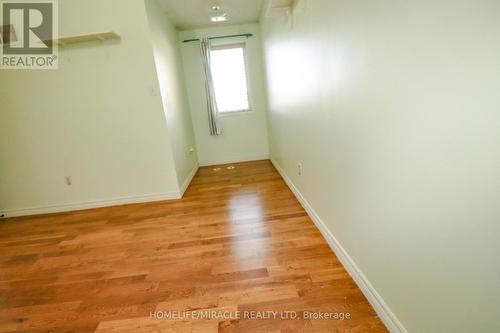 5350 Dryden Avenue, Burlington, ON - Indoor Photo Showing Other Room