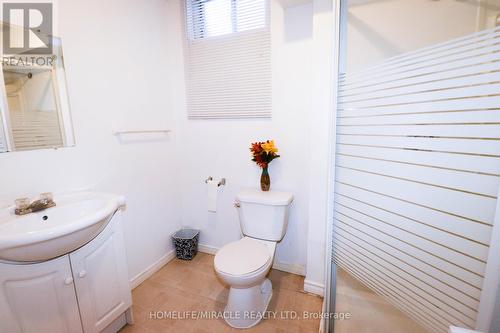 5350 Dryden Avenue, Burlington, ON - Indoor Photo Showing Bathroom