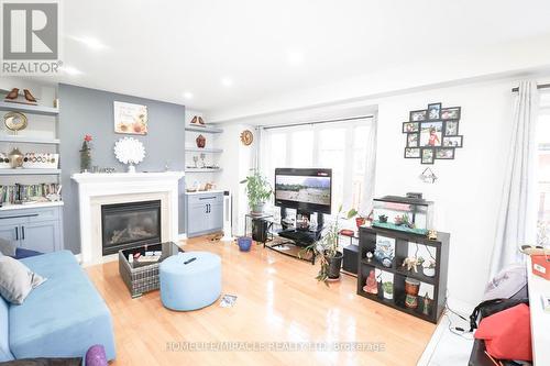 5350 Dryden Avenue, Burlington, ON - Indoor Photo Showing Living Room With Fireplace