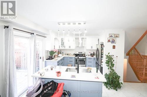 5350 Dryden Avenue, Burlington, ON - Indoor Photo Showing Kitchen