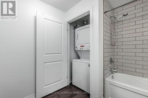 305 - 195 Commonwealth Street, Kitchener, ON - Indoor Photo Showing Laundry Room