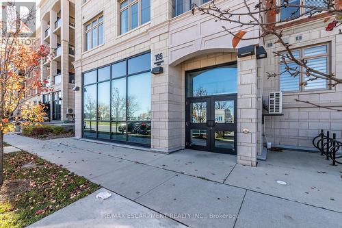 305 - 195 Commonwealth Street, Kitchener, ON - Outdoor