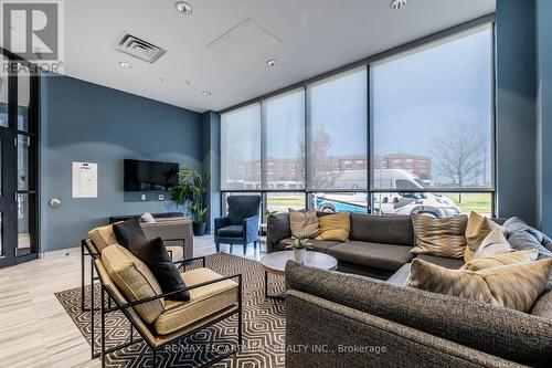 305 - 195 Commonwealth Street, Kitchener, ON - Indoor Photo Showing Living Room