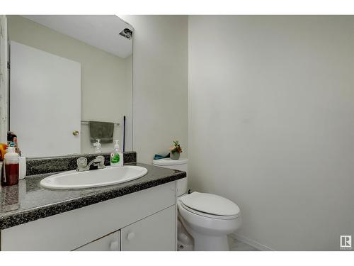 #20 1580 Mill Woods E Nw, Edmonton, AB - Indoor Photo Showing Bathroom