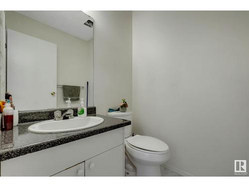 #20 1580 Mill Woods E Nw, Edmonton, AB - Indoor Photo Showing Bathroom