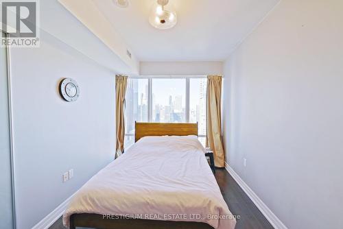 4206 - 8 The Esplanade, Toronto, ON - Indoor Photo Showing Bedroom