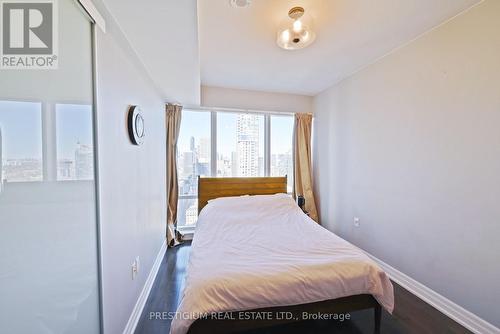 4206 - 8 The Esplanade, Toronto, ON - Indoor Photo Showing Bedroom