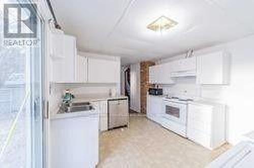 7822 Ninth Line, Markham, ON - Indoor Photo Showing Kitchen