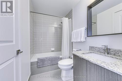 902 - 4655 Glen Erin Drive, Mississauga, ON - Indoor Photo Showing Bathroom