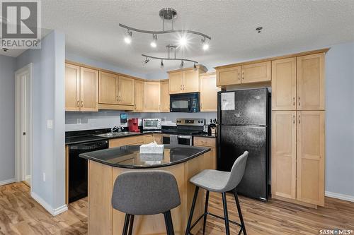 B210 103 Wellman Crescent, Saskatoon, SK - Indoor Photo Showing Kitchen