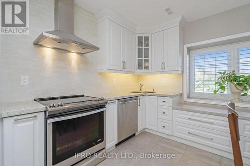 44 Orchard Drive, Mono, ON - Indoor Photo Showing Kitchen With Upgraded Kitchen