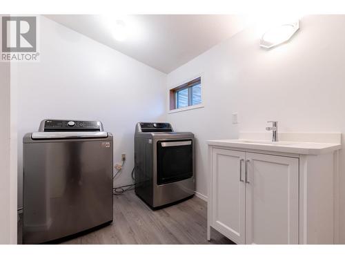 135 Kelly Street, Prince George, BC - Indoor Photo Showing Laundry Room