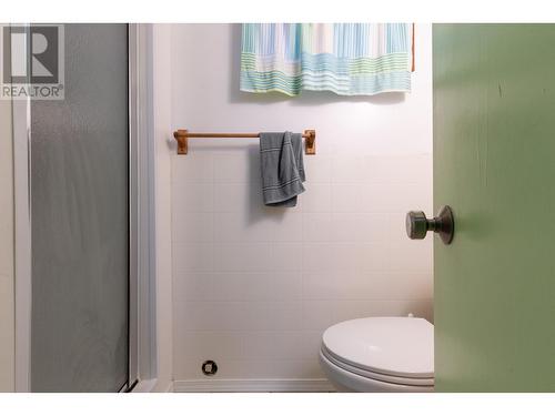 135 Kelly Street, Prince George, BC - Indoor Photo Showing Bathroom