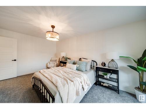 13109 34 St Nw, Edmonton, AB - Indoor Photo Showing Bedroom