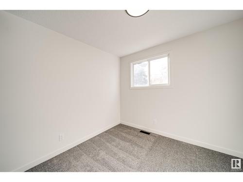 13109 34 St Nw, Edmonton, AB - Indoor Photo Showing Other Room