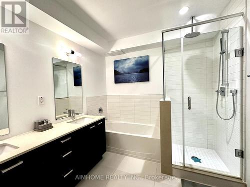 112 - 42 Curzon Street, Toronto, ON - Indoor Photo Showing Bathroom