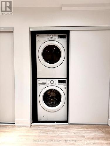 112 - 42 Curzon Street, Toronto, ON - Indoor Photo Showing Laundry Room