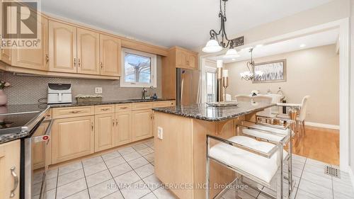 364 Roselawn Place, Waterloo, ON - Indoor Photo Showing Kitchen