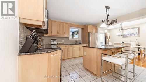 364 Roselawn Place, Waterloo, ON - Indoor Photo Showing Kitchen