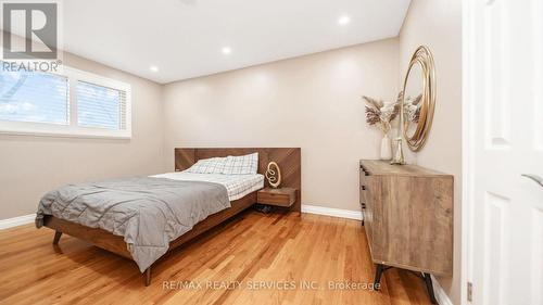 364 Roselawn Place, Waterloo, ON - Indoor Photo Showing Bedroom