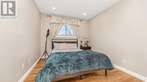 364 Roselawn Place, Waterloo, ON - Indoor Photo Showing Bedroom