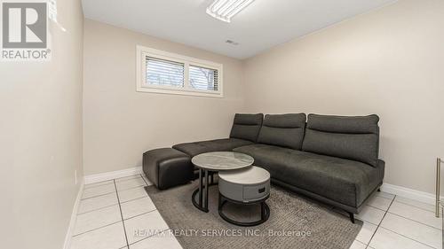 364 Roselawn Place, Waterloo, ON - Indoor