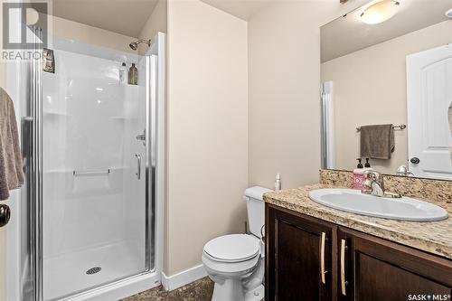 19 Wellington Place, Moose Jaw, SK - Indoor Photo Showing Bathroom