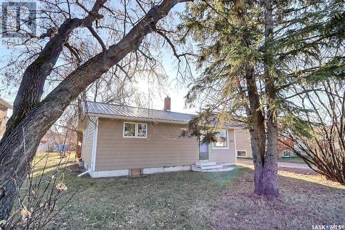 1255 15Th Street W, Prince Albert, SK - Outdoor