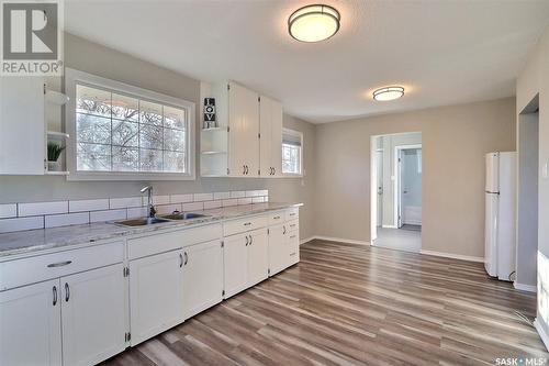 1255 15Th Street W, Prince Albert, SK - Indoor Photo Showing Kitchen With Double Sink