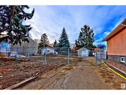 11856 ST ALBERT TR NW  Edmonton, AB T5L 4G4