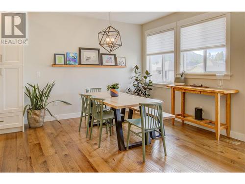 1280 24 Street Se, Salmon Arm, BC - Indoor Photo Showing Dining Room