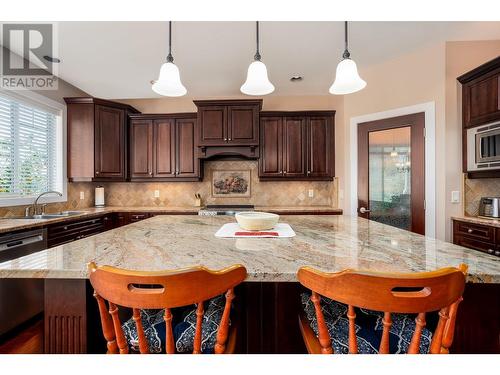 2019 Twin Ridge Court, Kelowna, BC - Indoor Photo Showing Kitchen With Double Sink