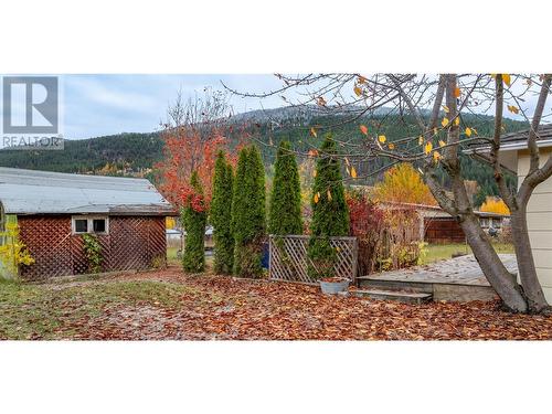 518 Devon Street, Creston, BC - Outdoor