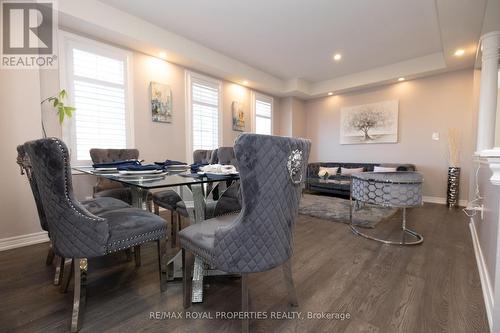 8 Louis Way, Scugog, ON - Indoor Photo Showing Dining Room